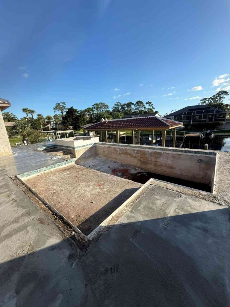 Custom pool + spa construction in Palm Coast's C section