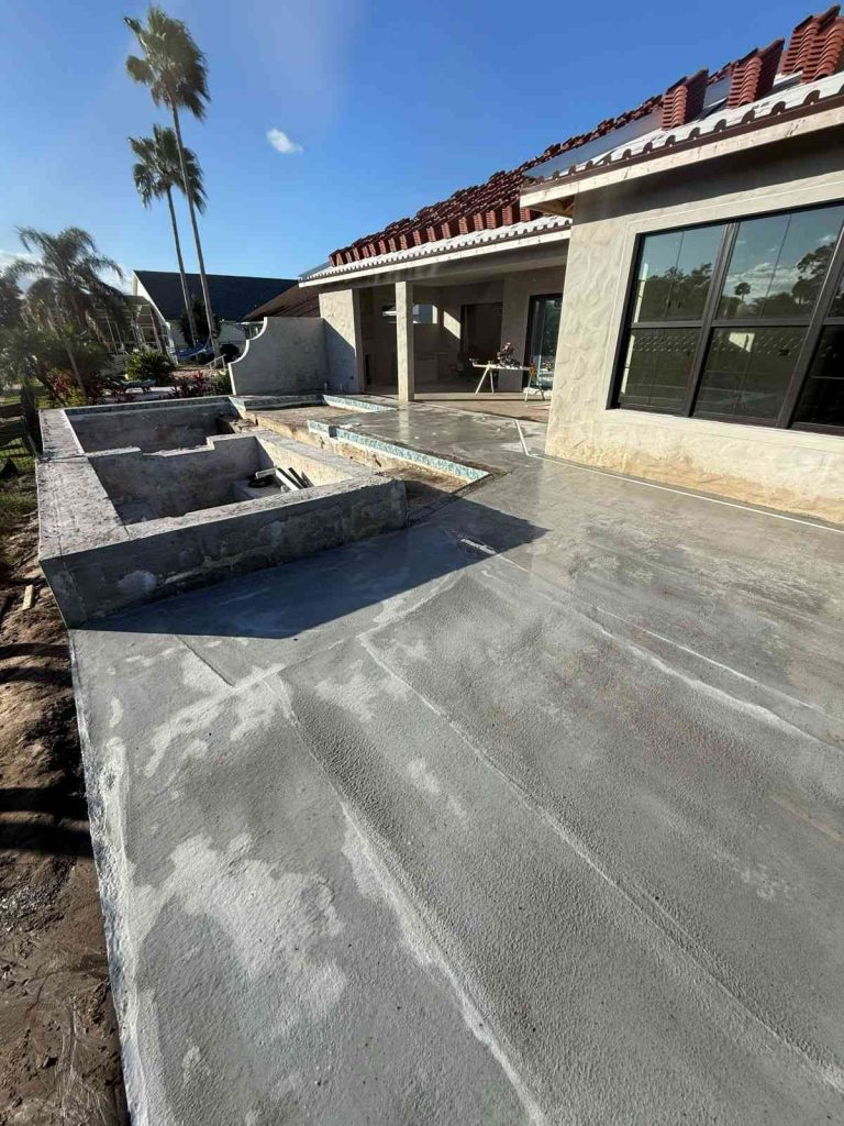 Custom pool + spa construction in Palm Coast's C section